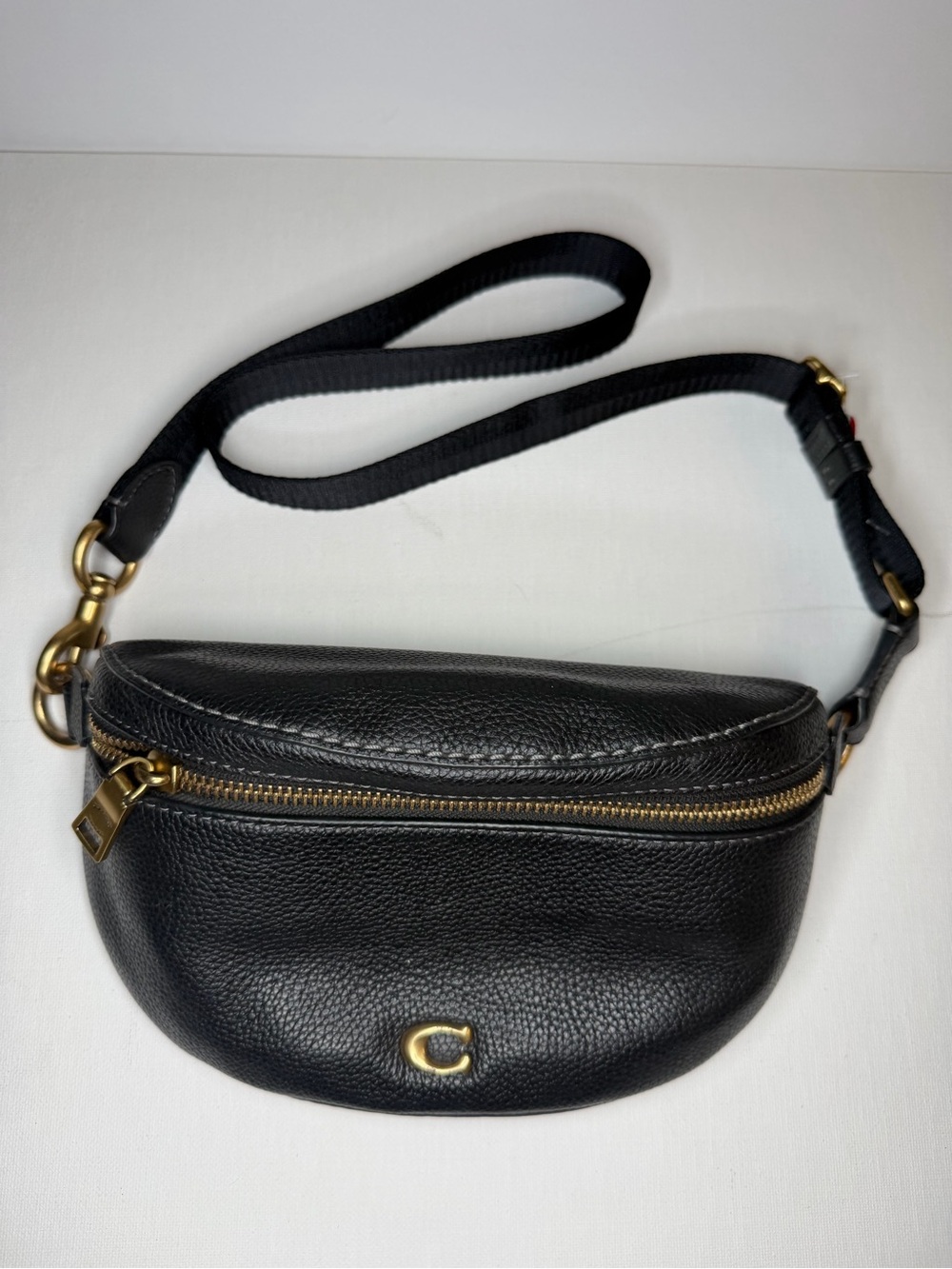 Coach Black Pebbled Leather Crossbody Belt Bag with Gold Hardware - Picture 3 of 4